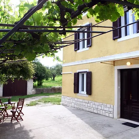 Emilia Apartman