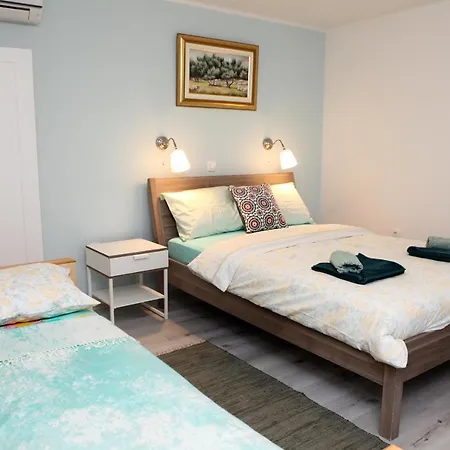 Emilia Apartment